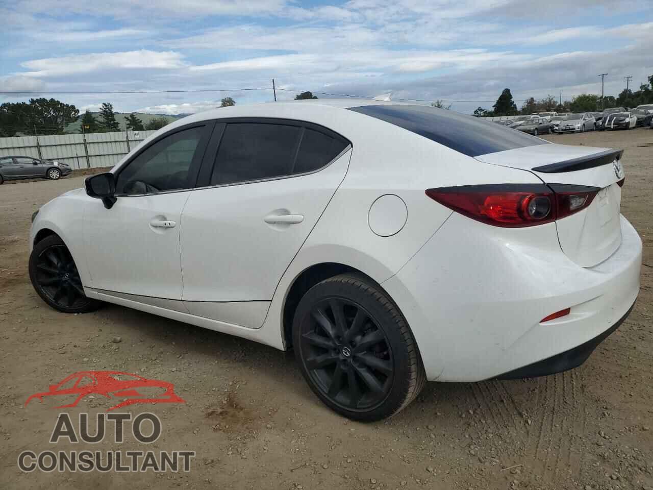 MAZDA 3 2017 - 3MZBN1V7XHM122425