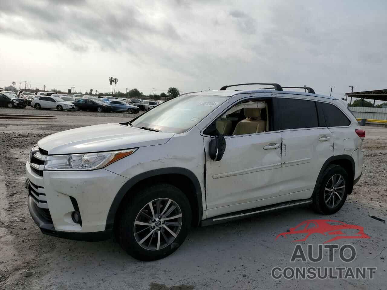 TOYOTA HIGHLANDER 2017 - 5TDKZRFH6HS509941