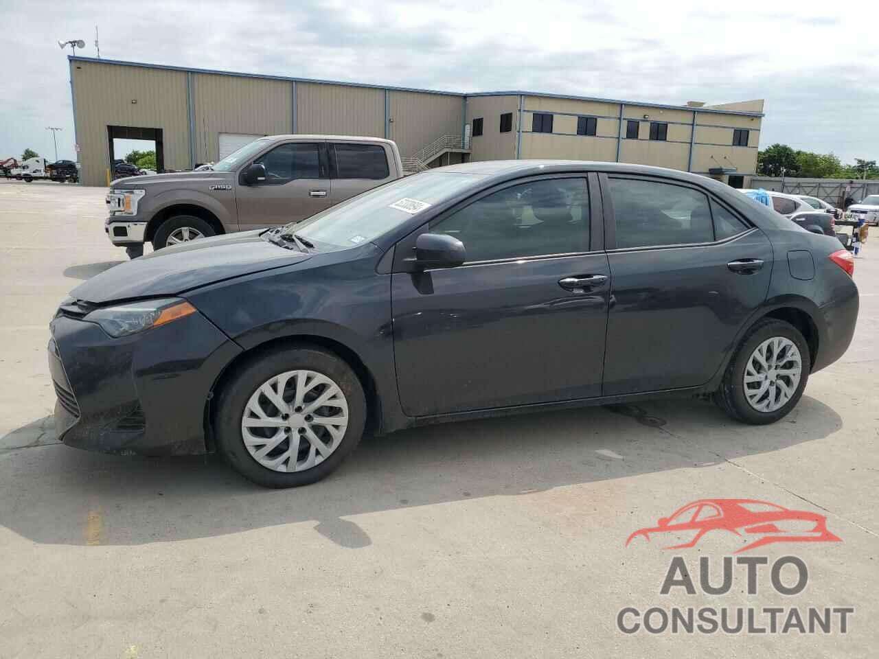 TOYOTA COROLLA 2018 - 5YFBURHE4JP779718