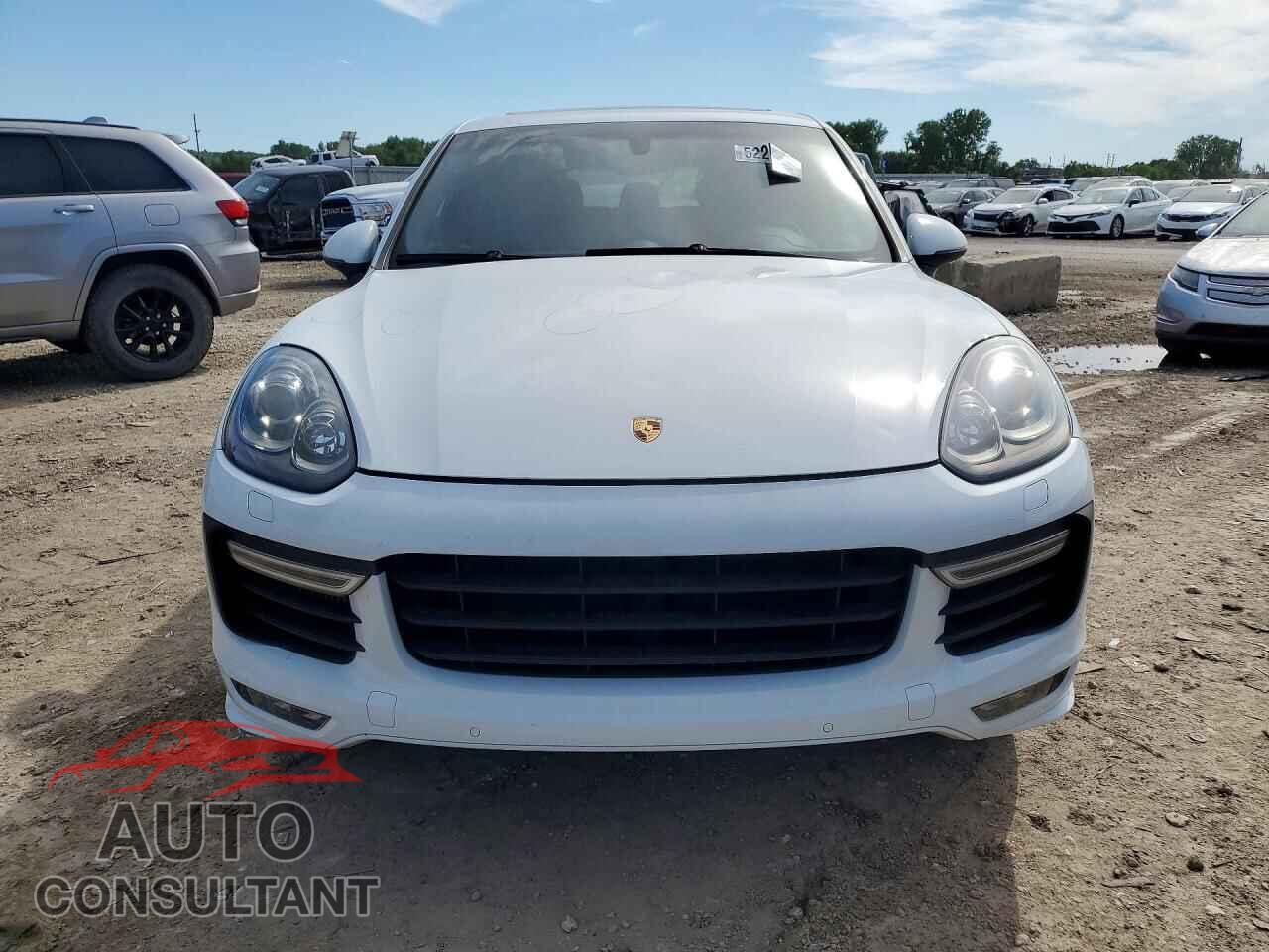 PORSCHE CAYENNE 2017 - WP1AD2A22HLA83928