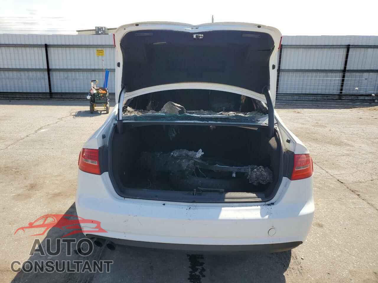 AUDI A4 2013 - WAUBFAFL3DN013393