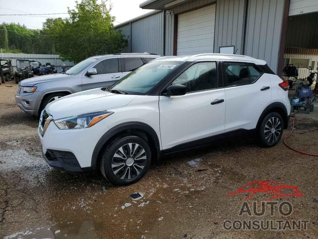 NISSAN KICKS 2019 - 3N1CP5CU4KL494795