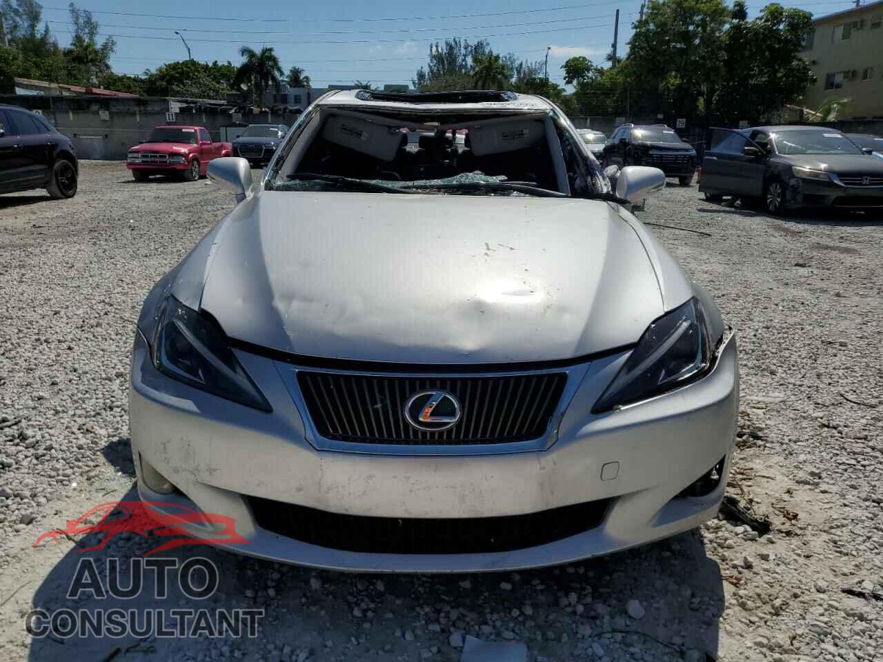 LEXUS IS 2010 - JTHBF5C21A5120944