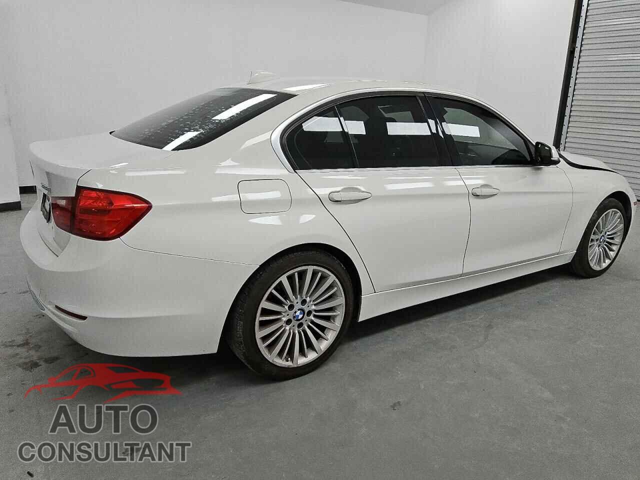 BMW 3 SERIES 2012 - WBA3A5C57CF342137