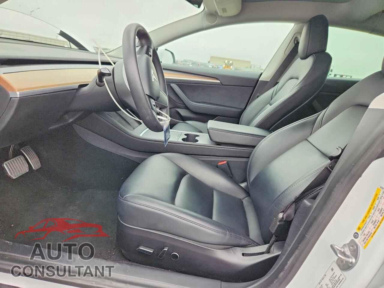 TESLA MODEL 3 2021 - 5YJ3E1EA8MF961653