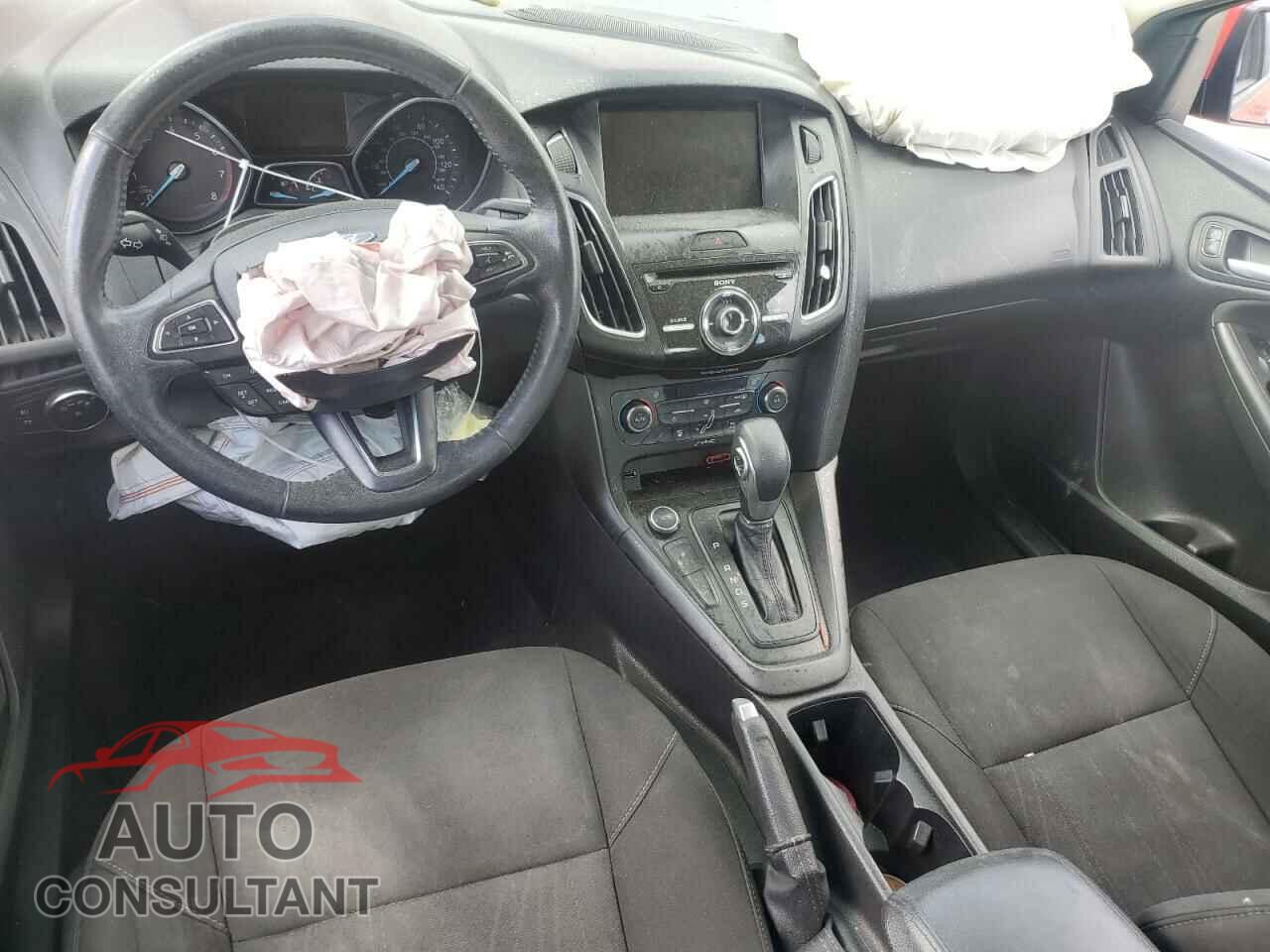 FORD FOCUS 2017 - 1FADP3H21HL238248
