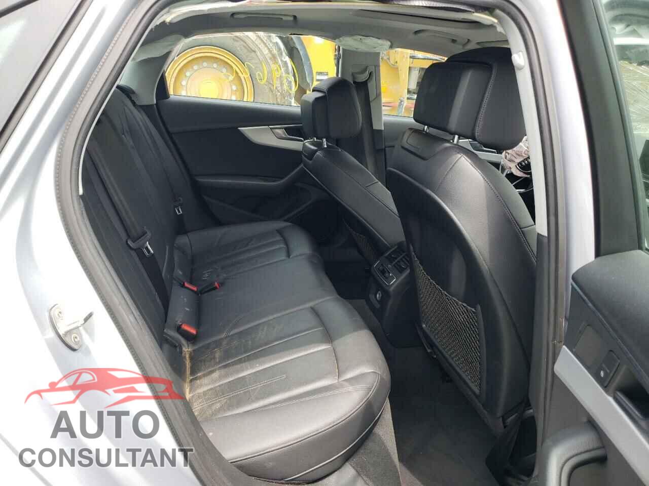 AUDI A4 2017 - WAUDNAF40HN056888