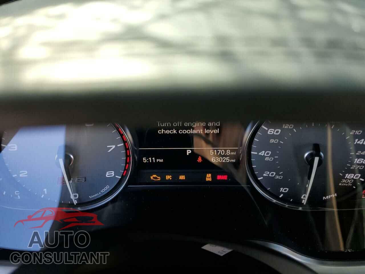 AUDI S8 2014 - WAUD2AFD3EN005289