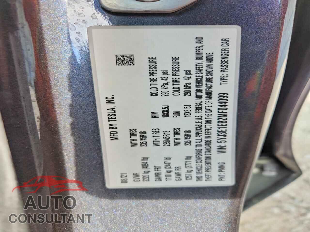 TESLA MODEL 3 2021 - 5YJ3E1EB2MF044099
