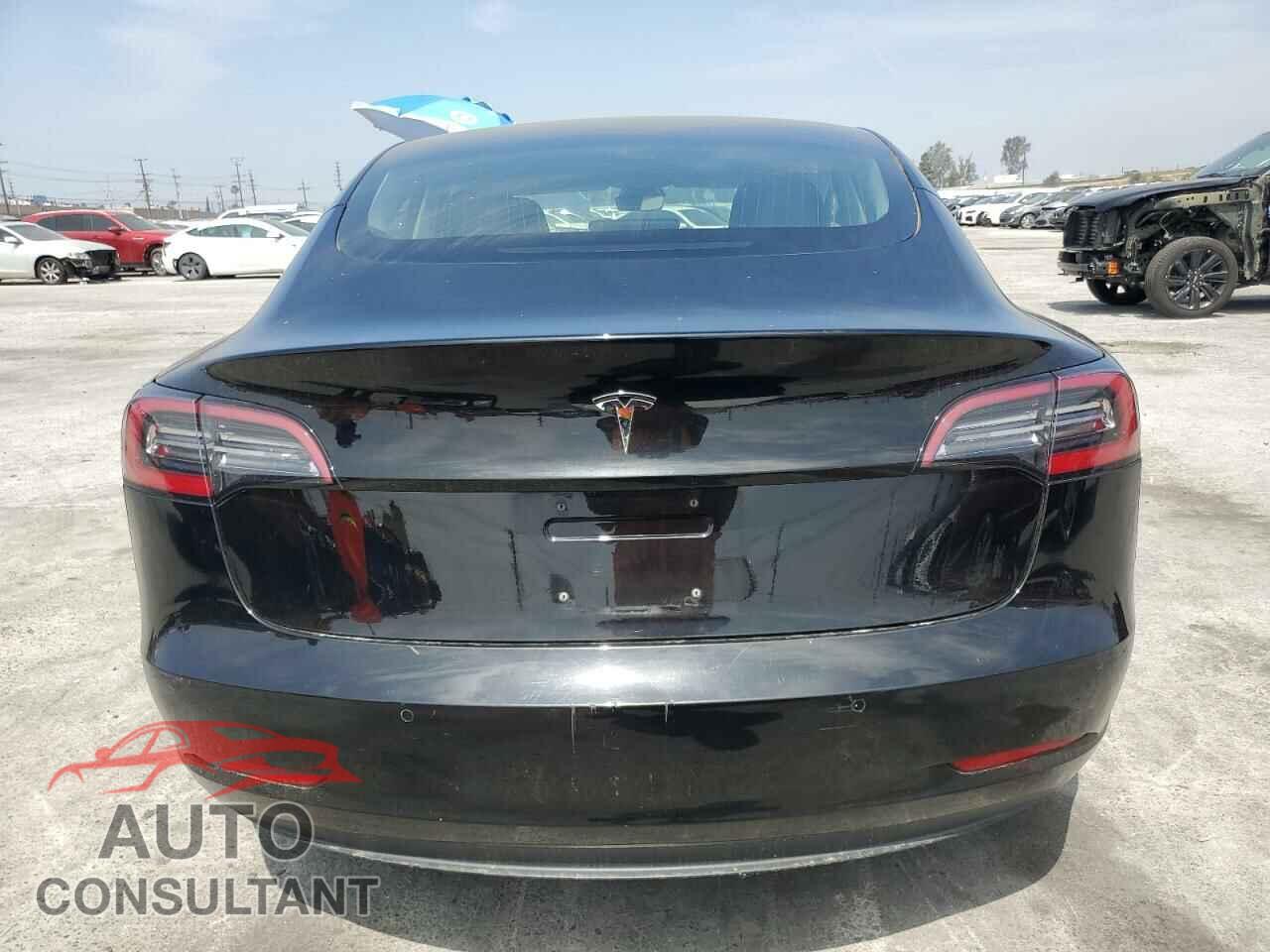 TESLA MODEL 3 2018 - 5YJ3E1EA6JF176429