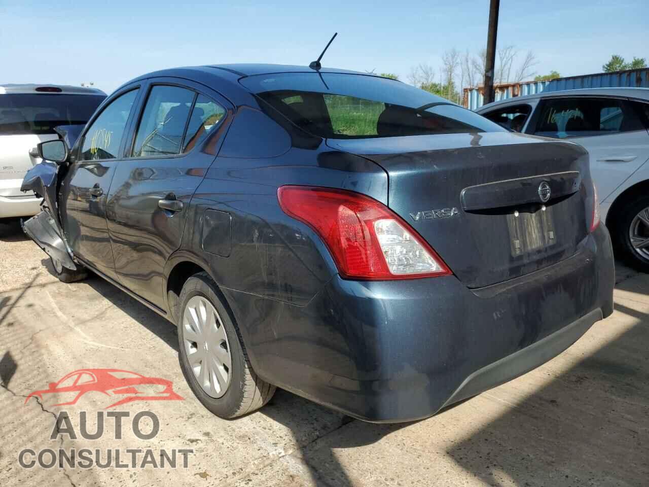 NISSAN VERSA 2017 - 3N1CN7AP3HL879322