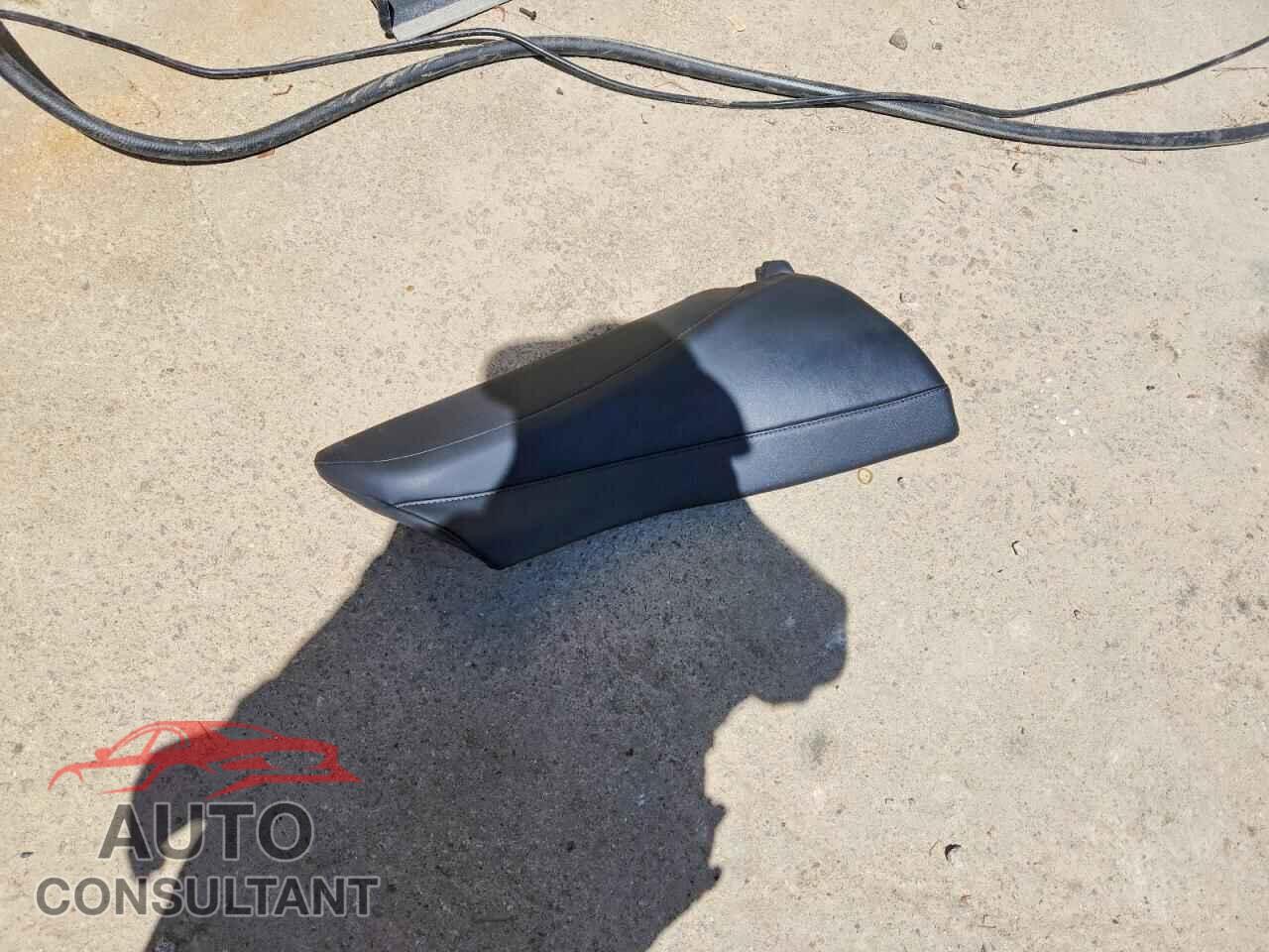 TESLA MODEL 3 2022 - 5YJ3E1EA6NF287360