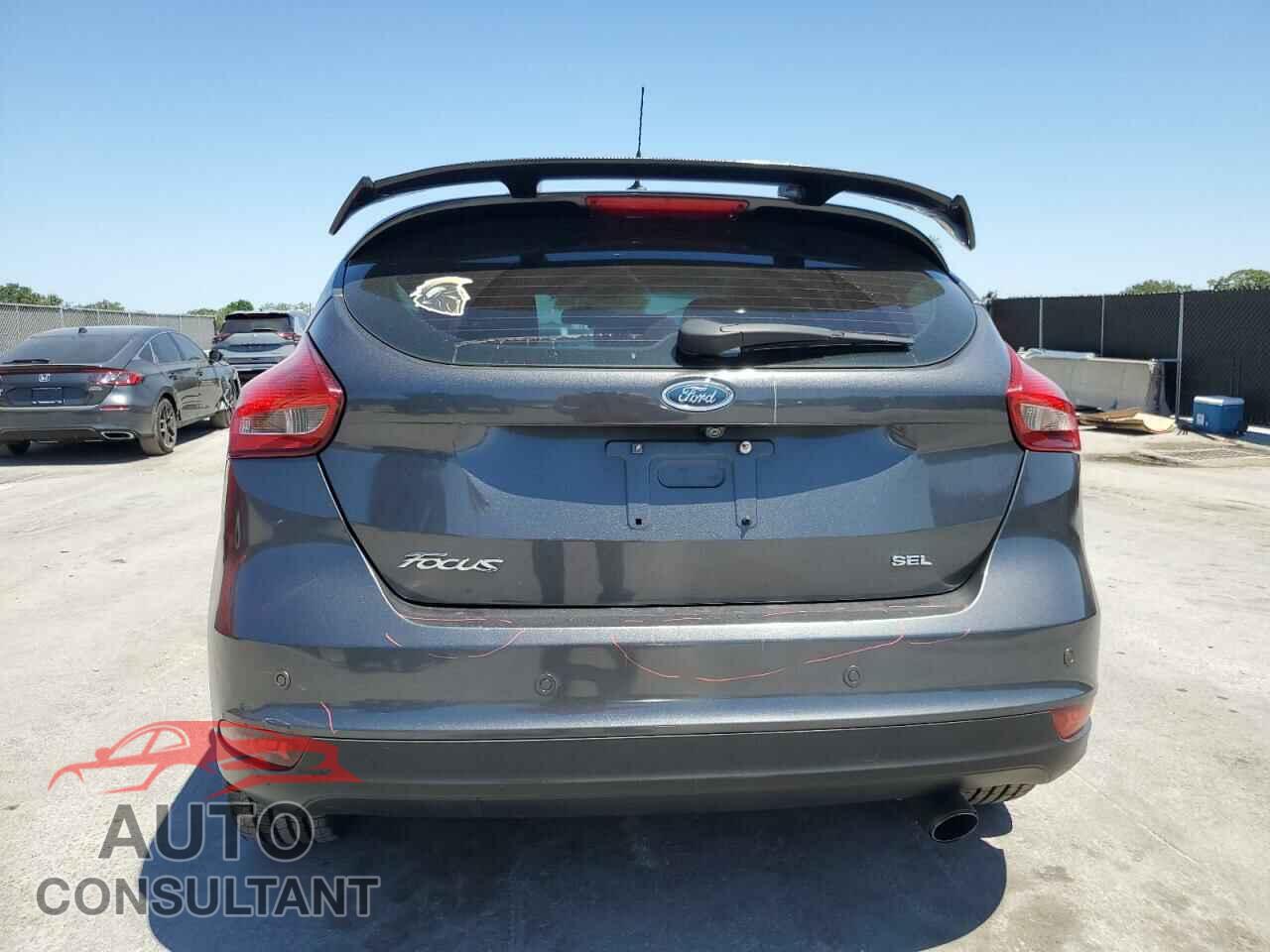 FORD FOCUS 2017 - 1FADP3M26HL338108