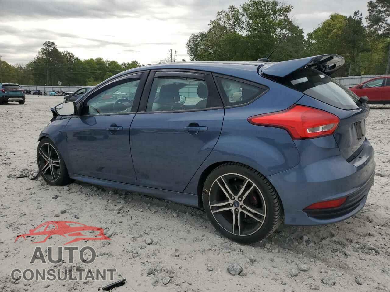 FORD FOCUS 2018 - 1FADP3L97JL283947