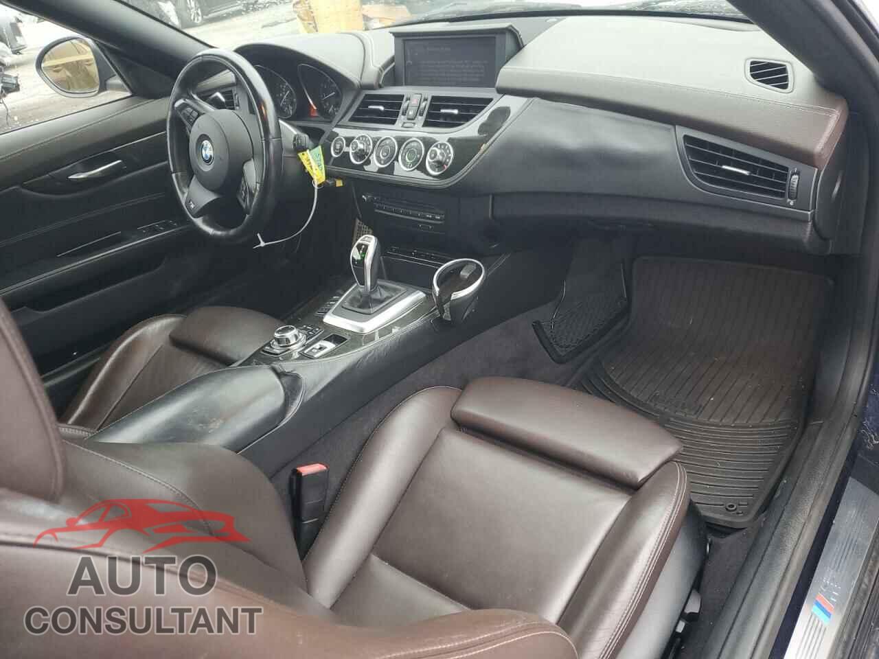BMW Z4 2012 - WBALM7C56CE384825