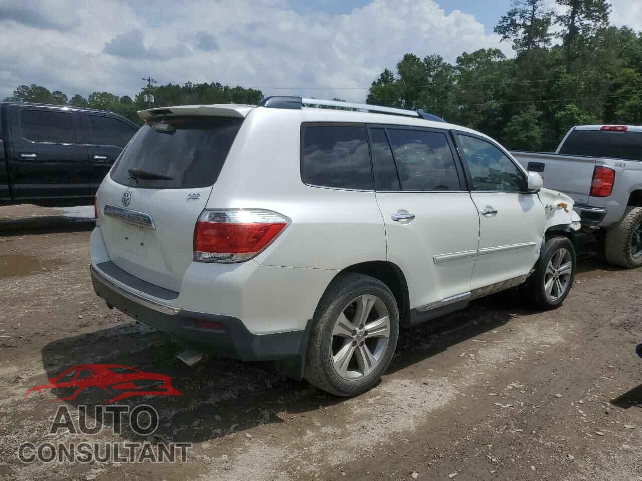 TOYOTA HIGHLANDER 2013 - 5TDYK3EH8DS133041