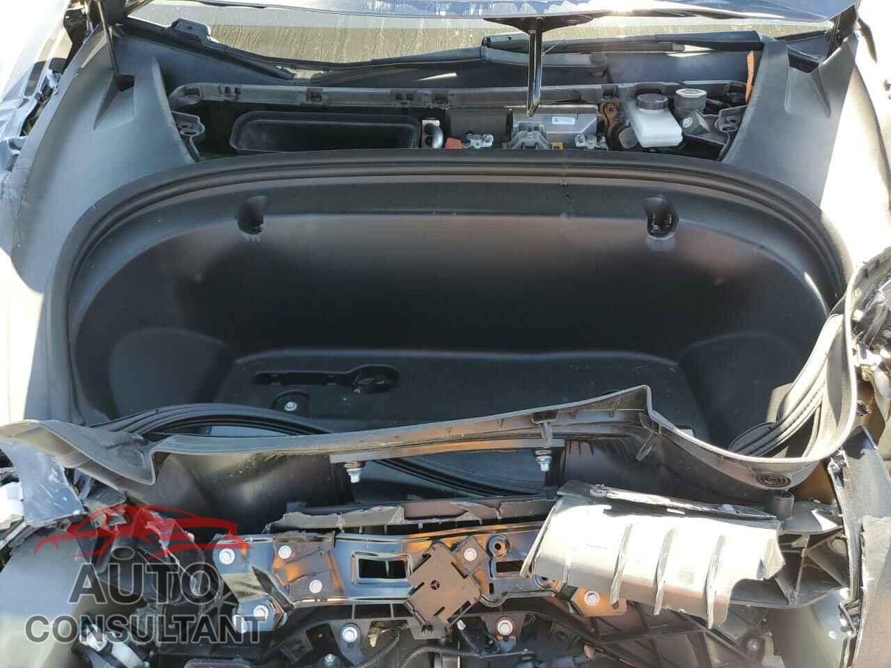 TESLA MODEL 3 2018 - 5YJ3E1EA1JF045151