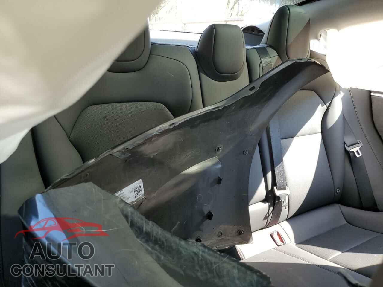 TESLA MODEL 3 2024 - 5YJ3E1ETXRF855391