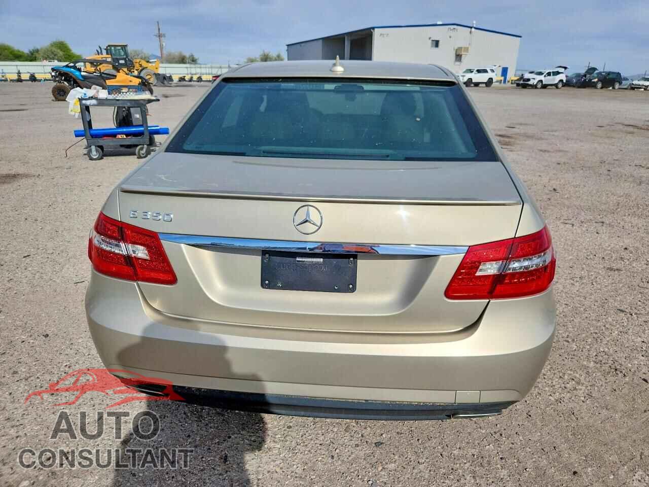 MERCEDES-BENZ E-CLASS 2011 - WDDHF5GBXBA433172