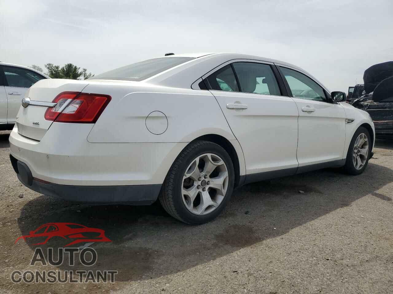 FORD TAURUS 2011 - 1FAHP2EW1BG135155