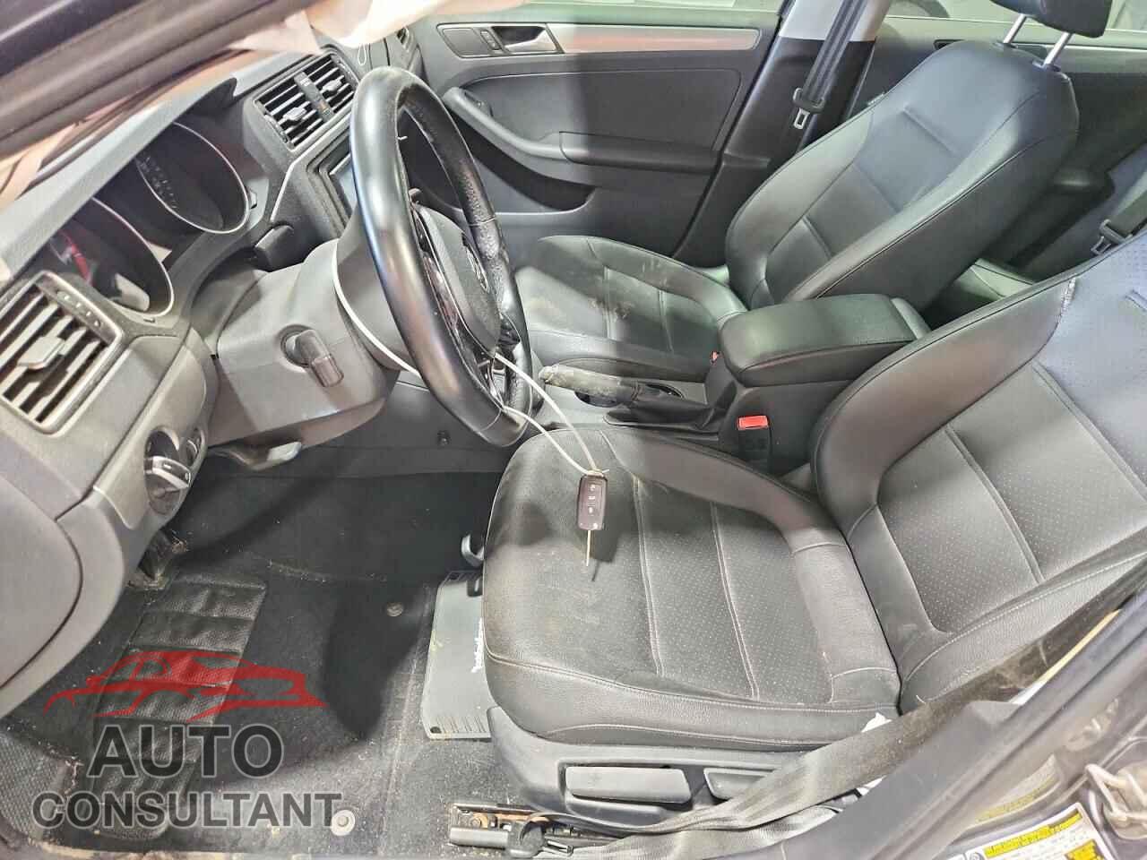 VOLKSWAGEN JETTA 2017 - 3VWDB7AJ2HM292400