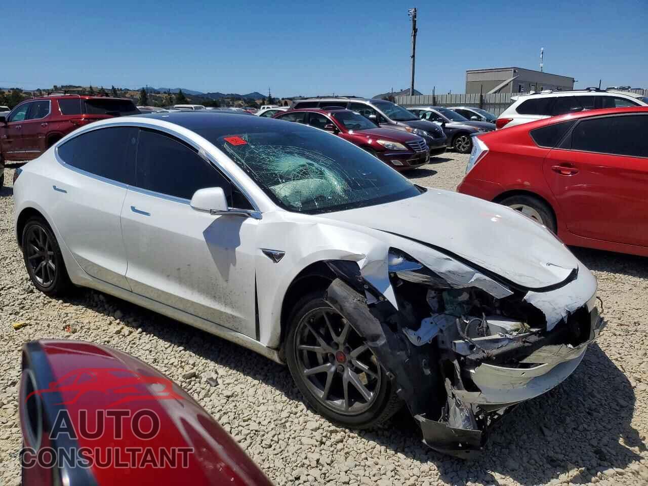 TESLA MODEL 3 2018 - 5YJ3E1EA6JF041211