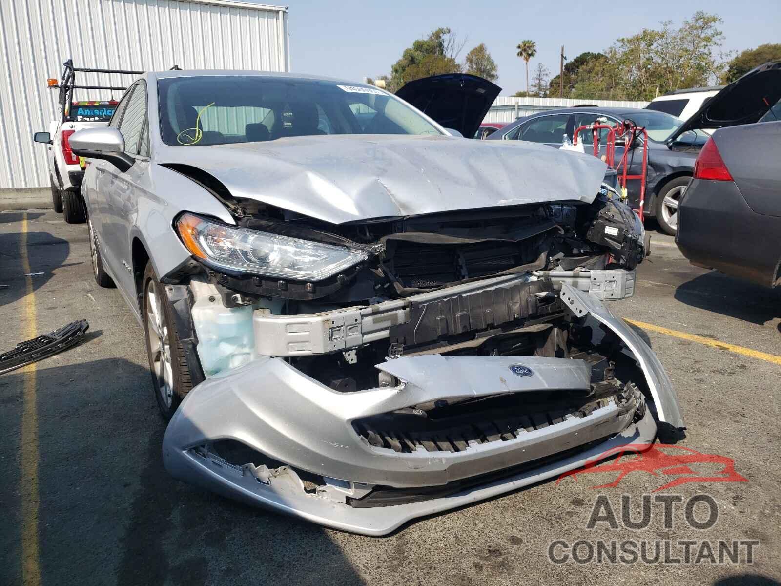 FORD FUSION 2017 - 3FA6P0LU9HR399450