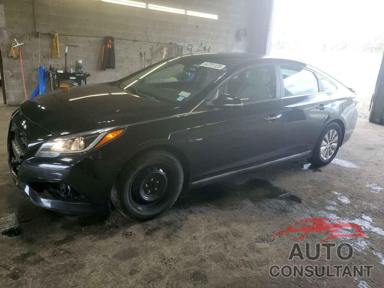 HYUNDAI SONATA 2017 - KMHE24L30HA067583