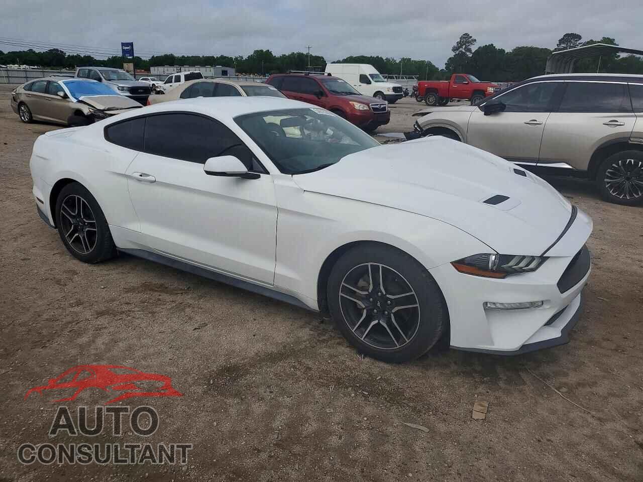 FORD MUSTANG 2018 - 1FA6P8TH4J5117760