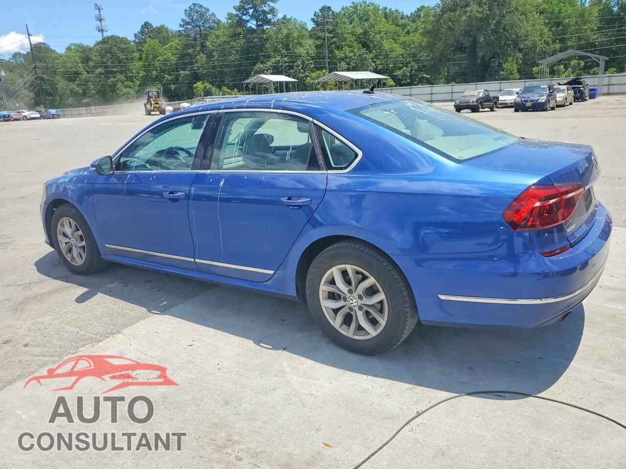 VOLKSWAGEN PASSAT 2017 - 1VWAT7A33HC034311