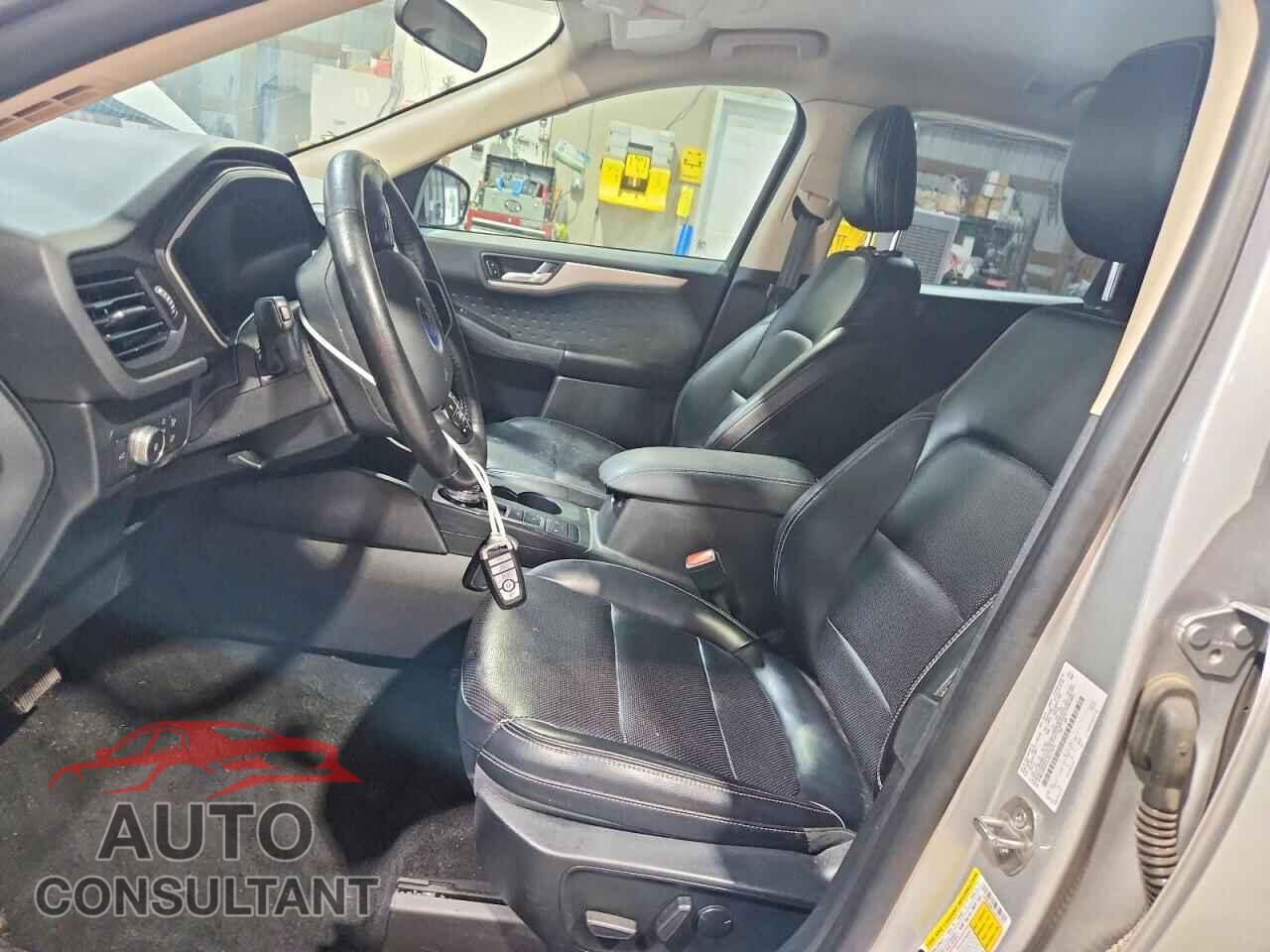 FORD ESCAPE 2020 - 1FMCU0H61LUA11575