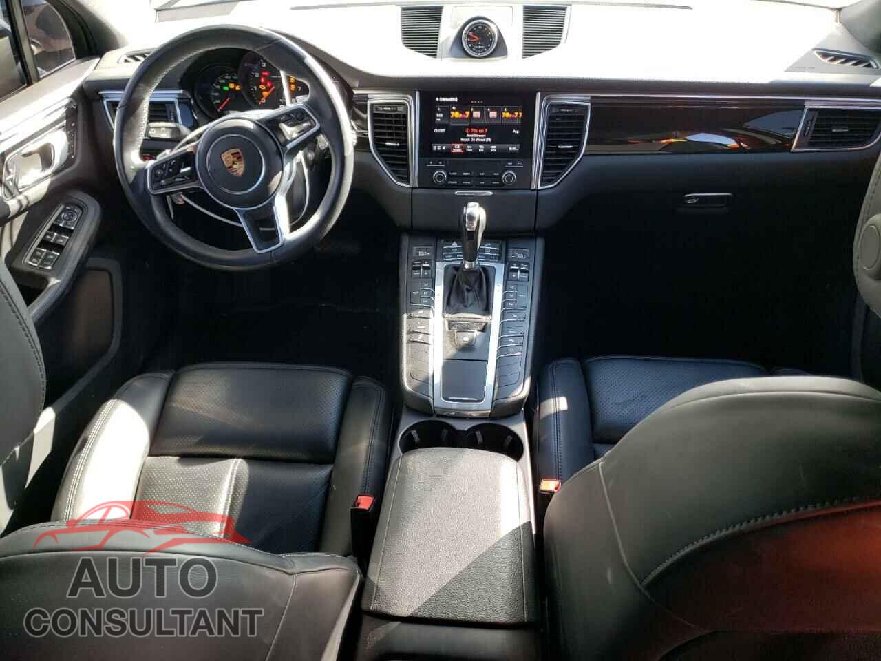 PORSCHE MACAN 2018 - WP1AA2A50JLB24193