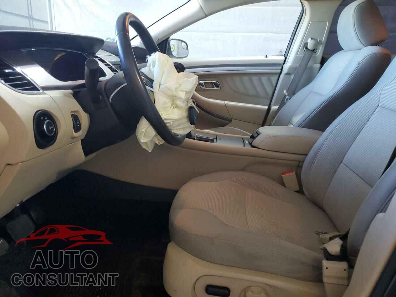 FORD TAURUS 2015 - 1FAHP2E82FG188776