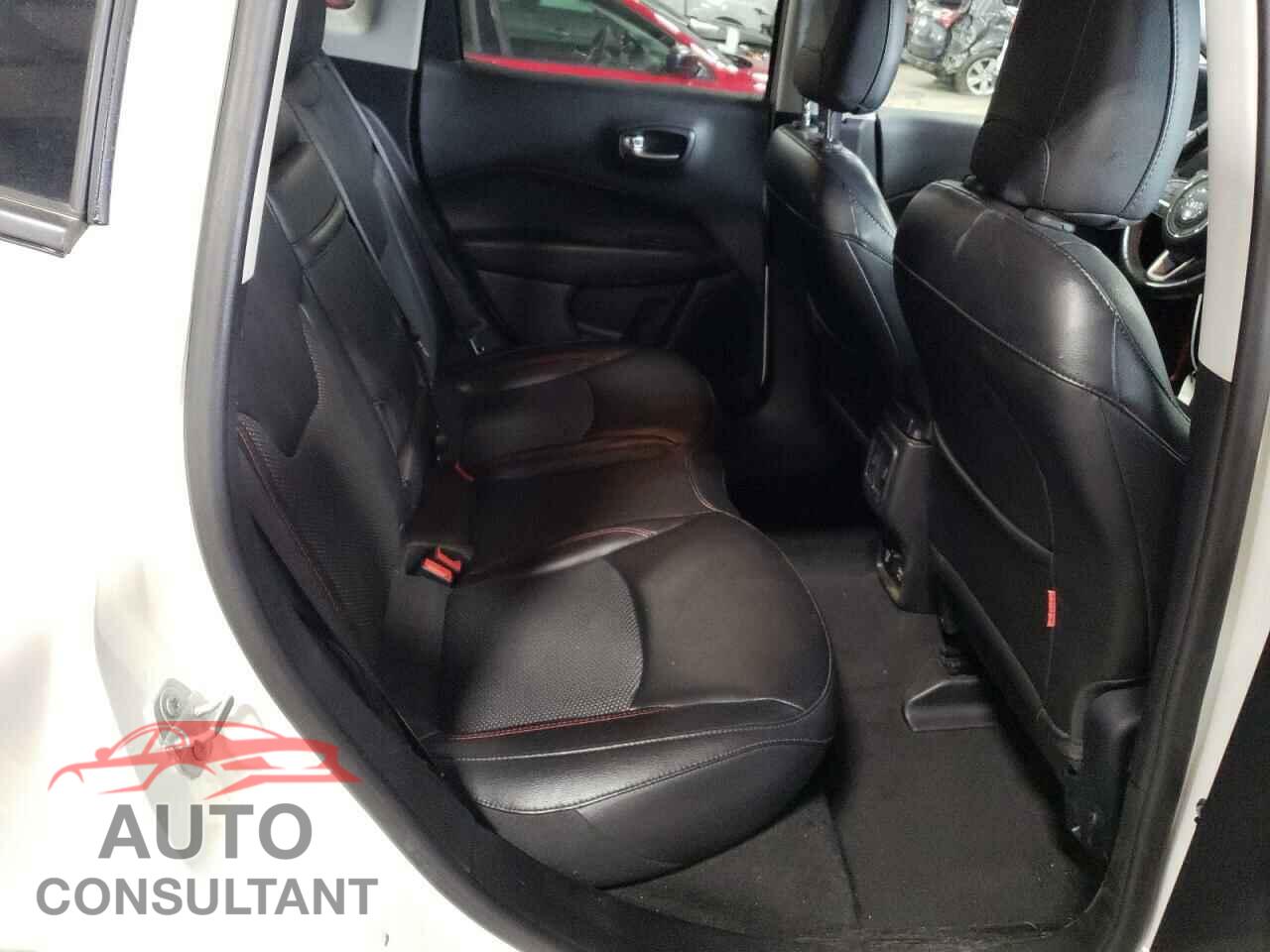 JEEP COMPASS 2019 - 3C4NJDDB8KT618193