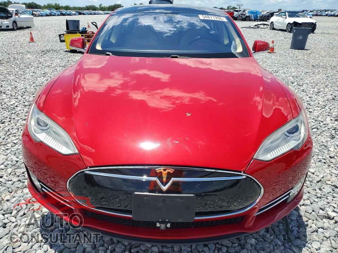 TESLA MODEL S 2013 - 5YJSA1CN5DFP09694
