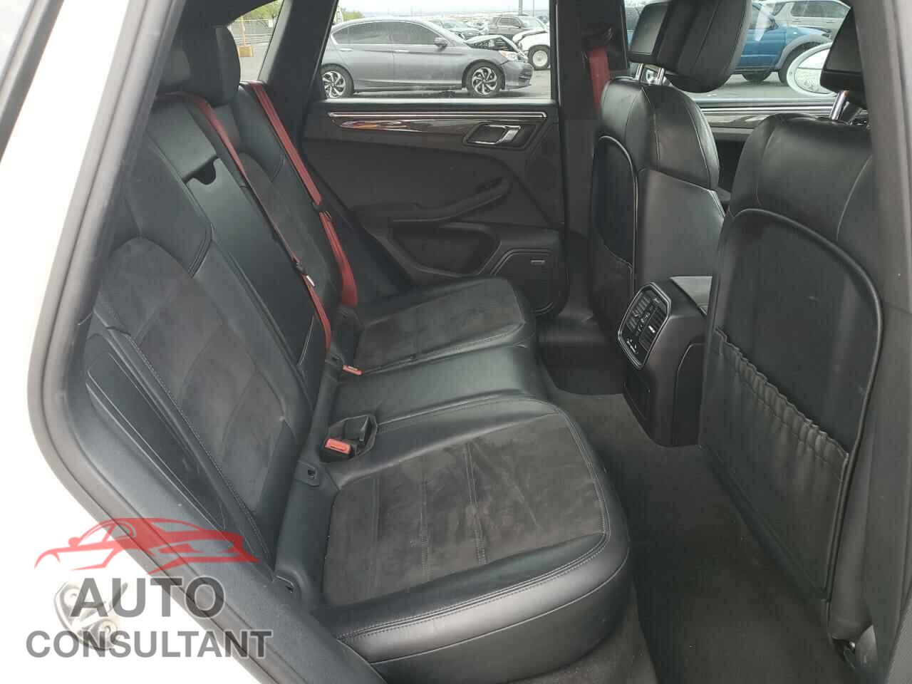 PORSCHE MACAN 2017 - WP1AG2A57HLB51772