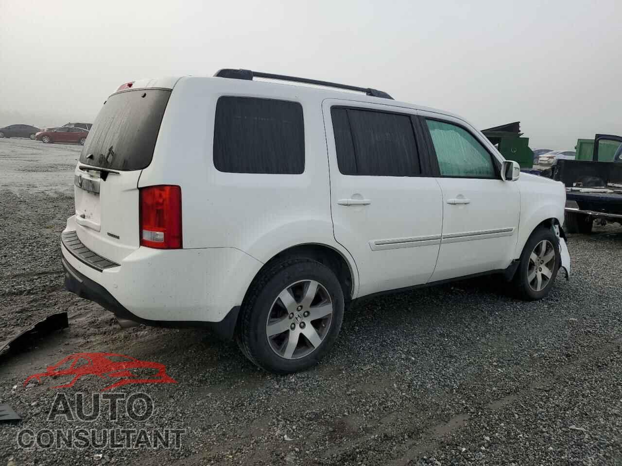 HONDA PILOT 2013 - 5FNYF3H97DB011428