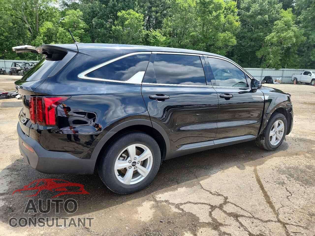 KIA SORENTO 2023 - 5XYRG4LC4PG166350