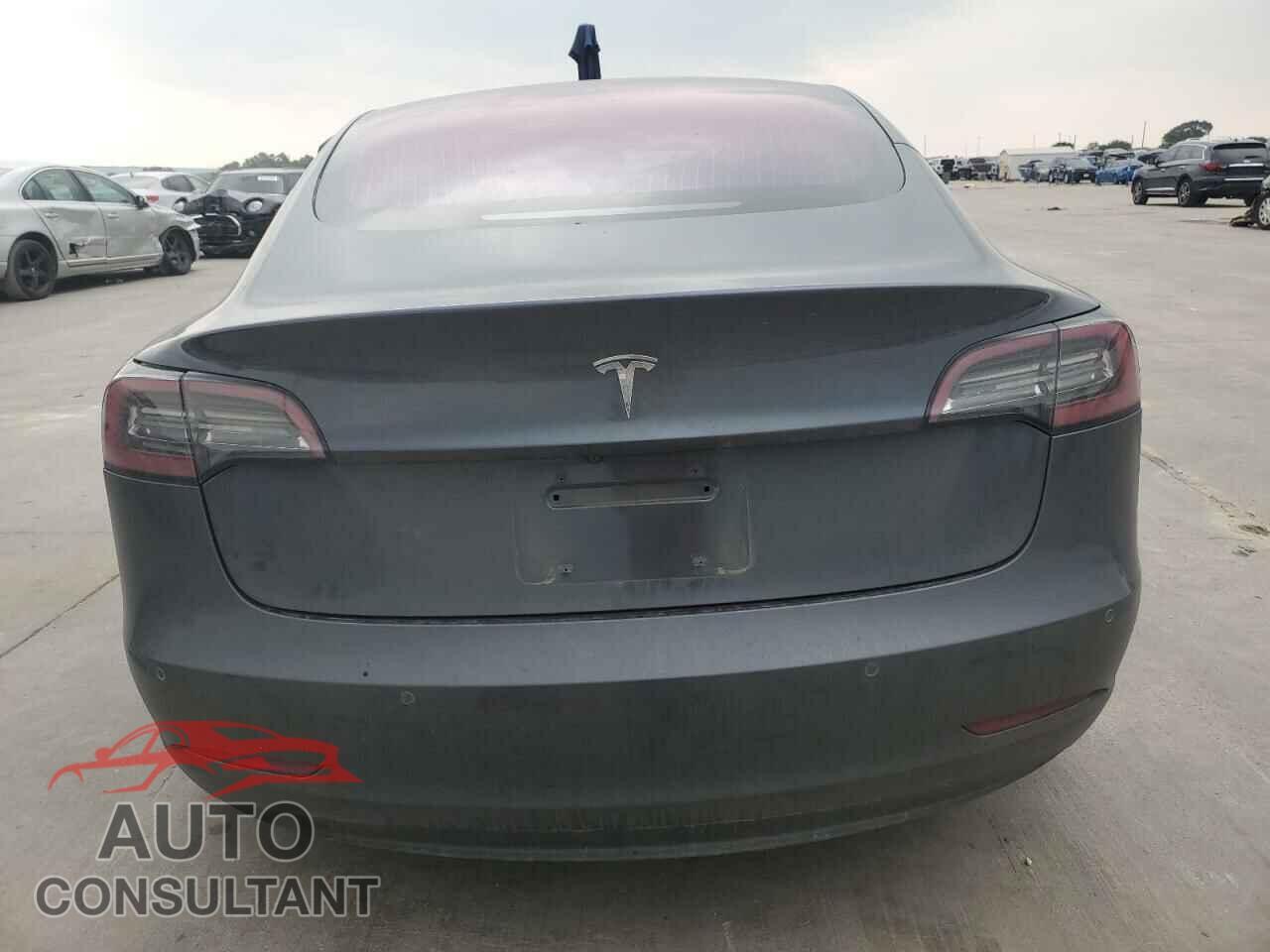 TESLA MODEL 3 2018 - 5YJ3E1EA4JF017554