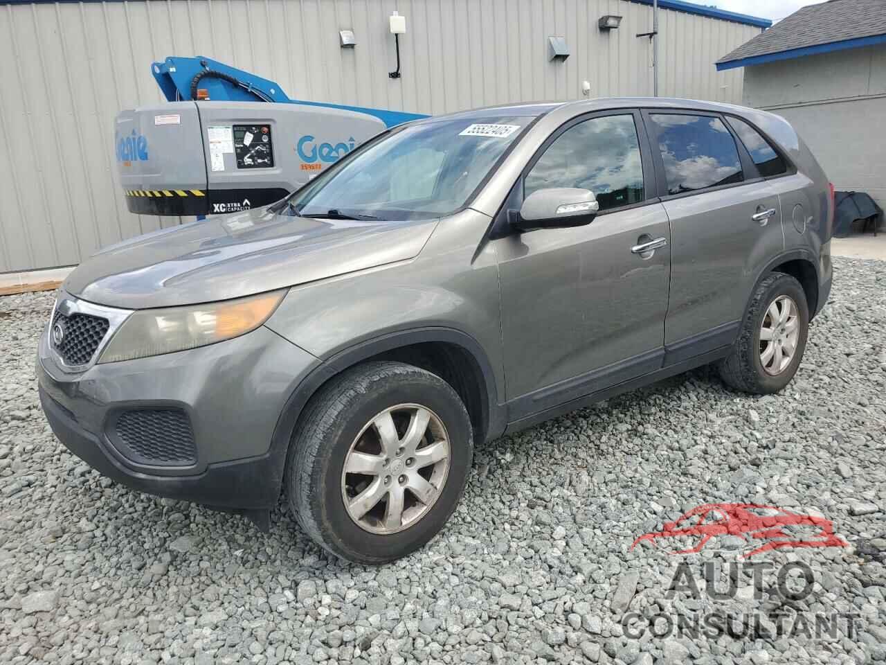 KIA SORENTO 2011 - 5XYKT3A14BG086936