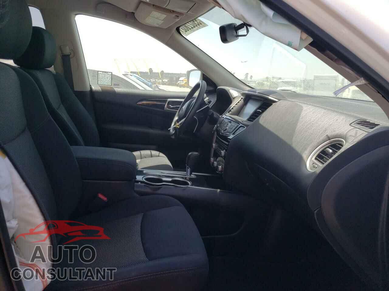 NISSAN PATHFINDER 2017 - 5N1DR2MNXHC902394
