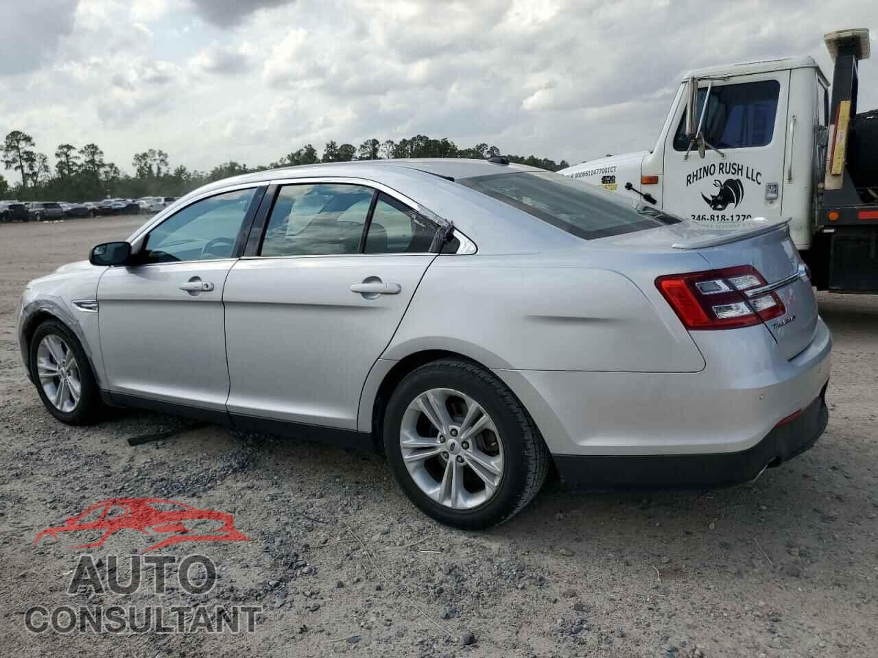 FORD TAURUS 2015 - 1FAHP2E80FG207342