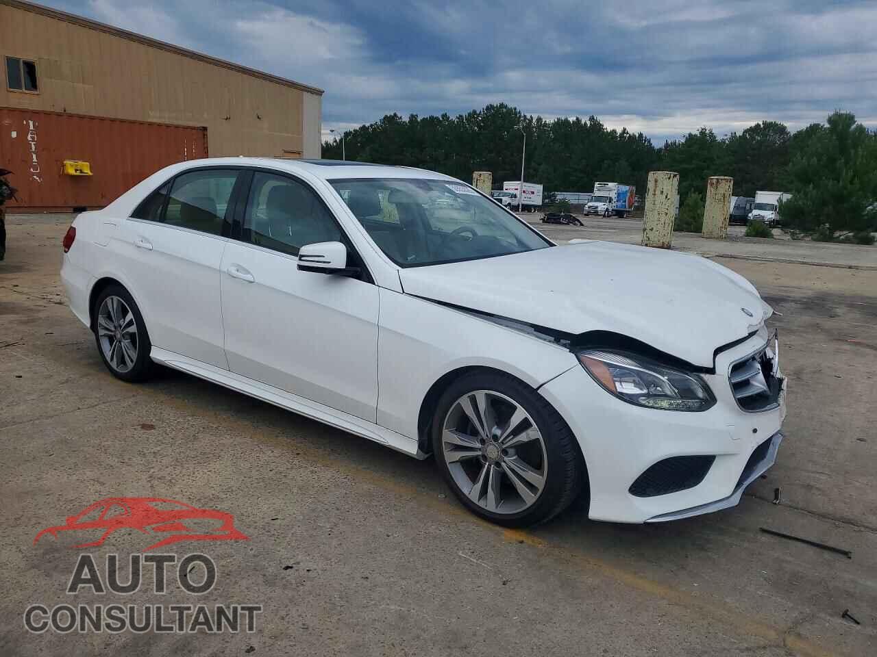 MERCEDES-BENZ E-CLASS 2014 - WDDHF5KB0EA881044