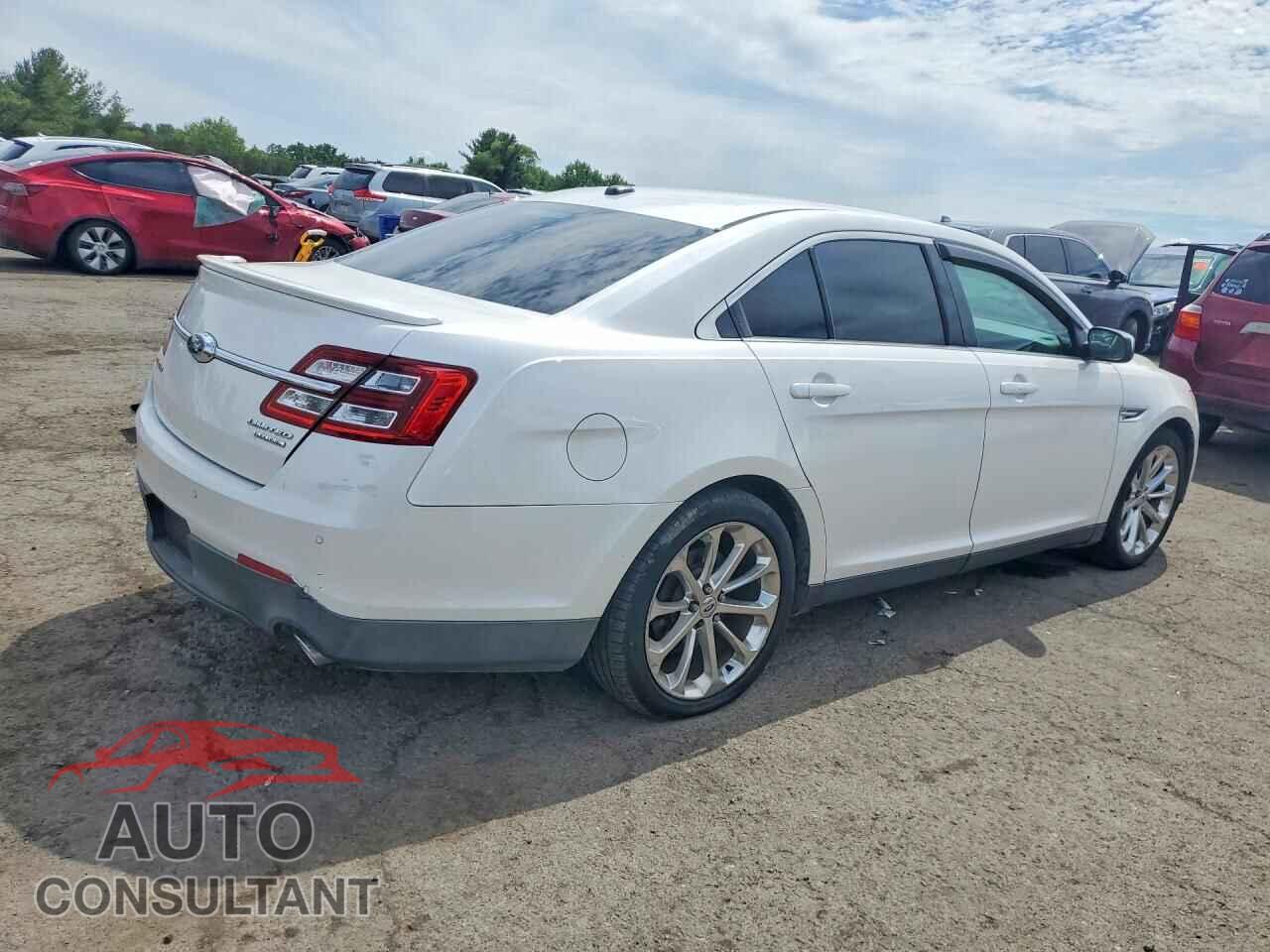 FORD TAURUS 2013 - 1FAHP2F83DG133300