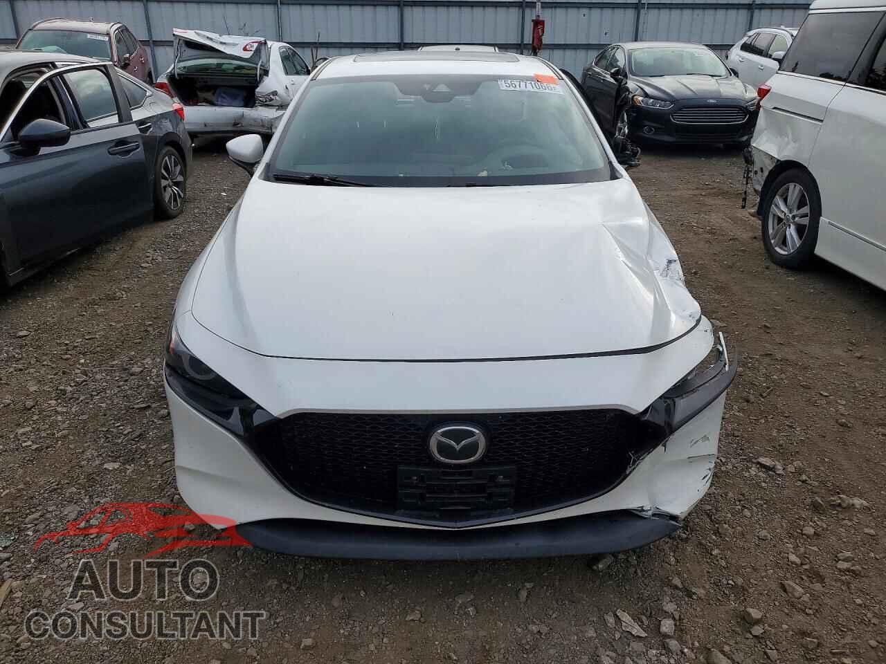 MAZDA 3 2021 - JM1BPBML9M1402216