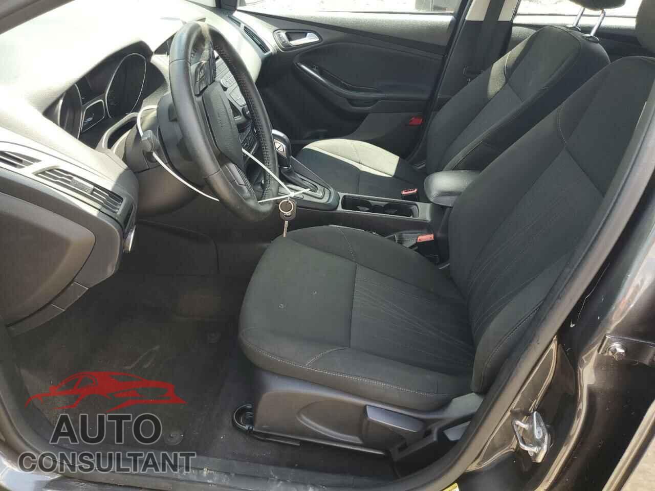 FORD FOCUS 2016 - 1FADP3F29GL233719