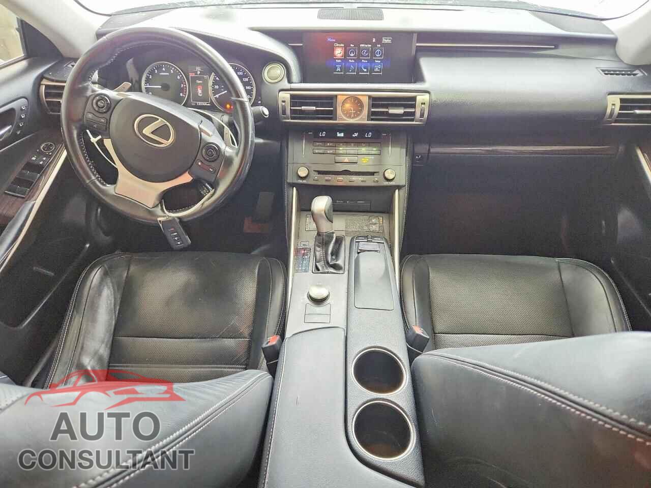 LEXUS IS 2015 - JTHCF1D26F5024021