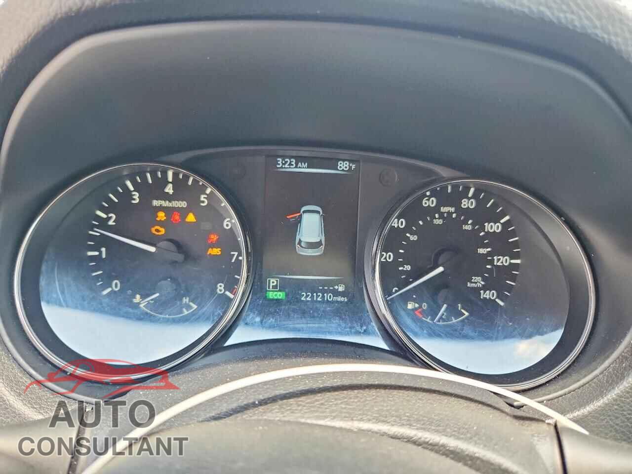NISSAN ROGUE 2017 - KNMAT2MT5HP523075