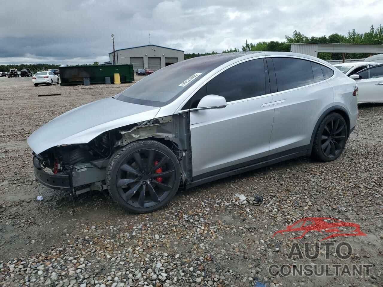 TESLA MODEL X 2018 - 5YJXCBE4XJF091035