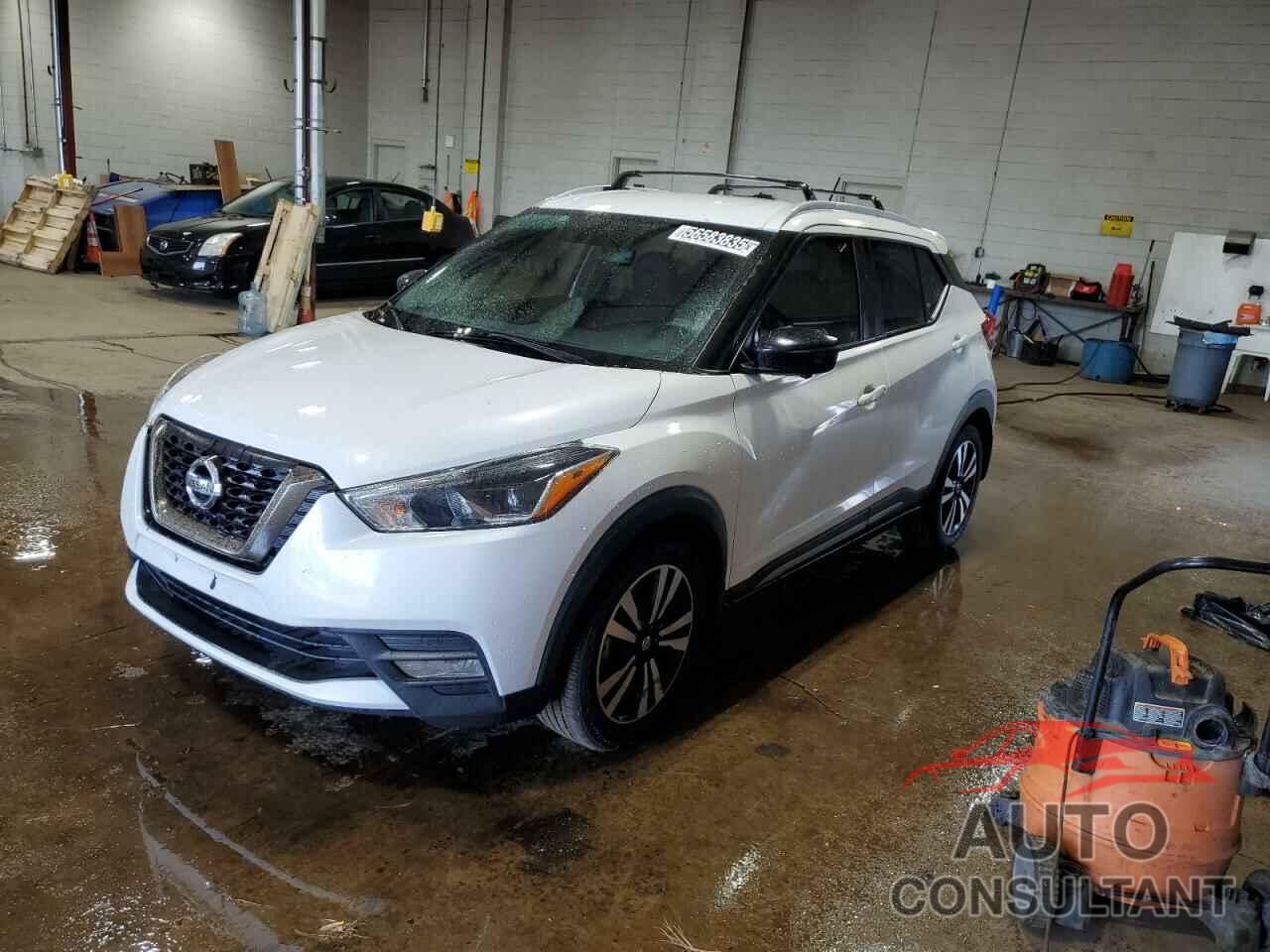 NISSAN KICKS 2019 - 3N1CP5CU8KL563276